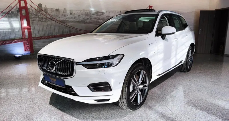 volvo warmińsko-mazurskie Volvo XC 60 cena 246600 przebieg: 74656, rok produkcji 2021 z Puck